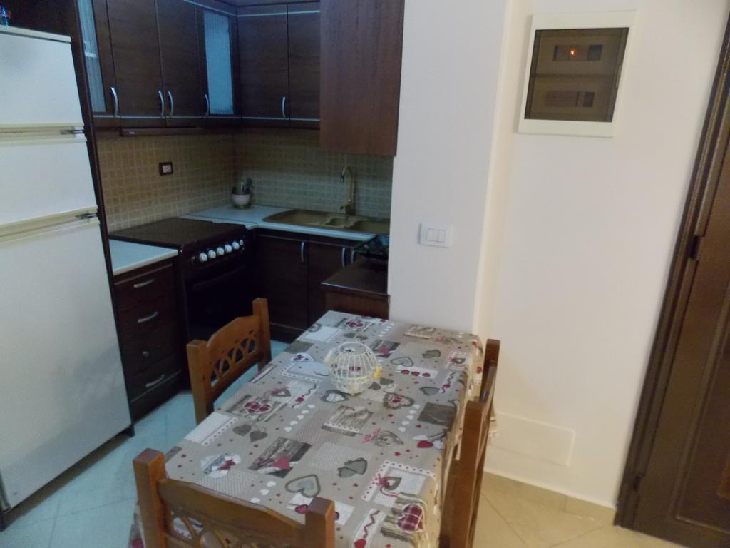 Amber Apartments Саранда Экстерьер фото